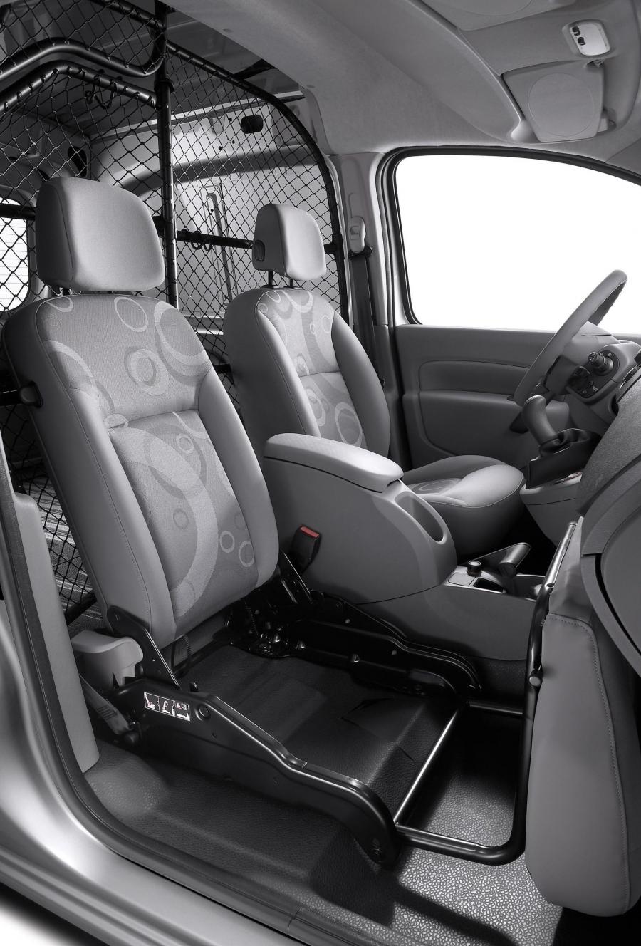  Renault Kangoo Express Compact 2008 года  (фото 5 из 41)